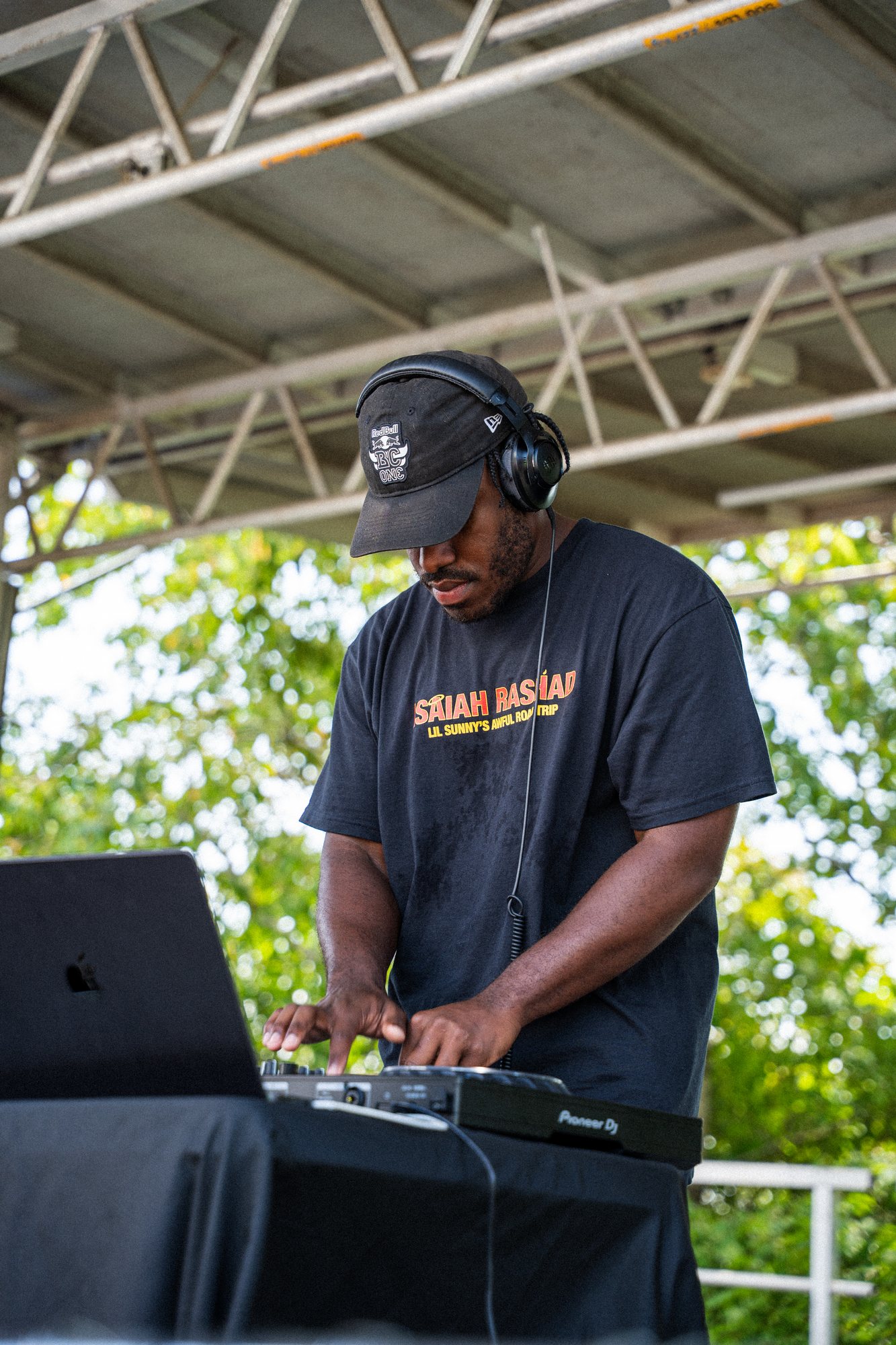 Draba LLC event photography — outfits and atmosphere