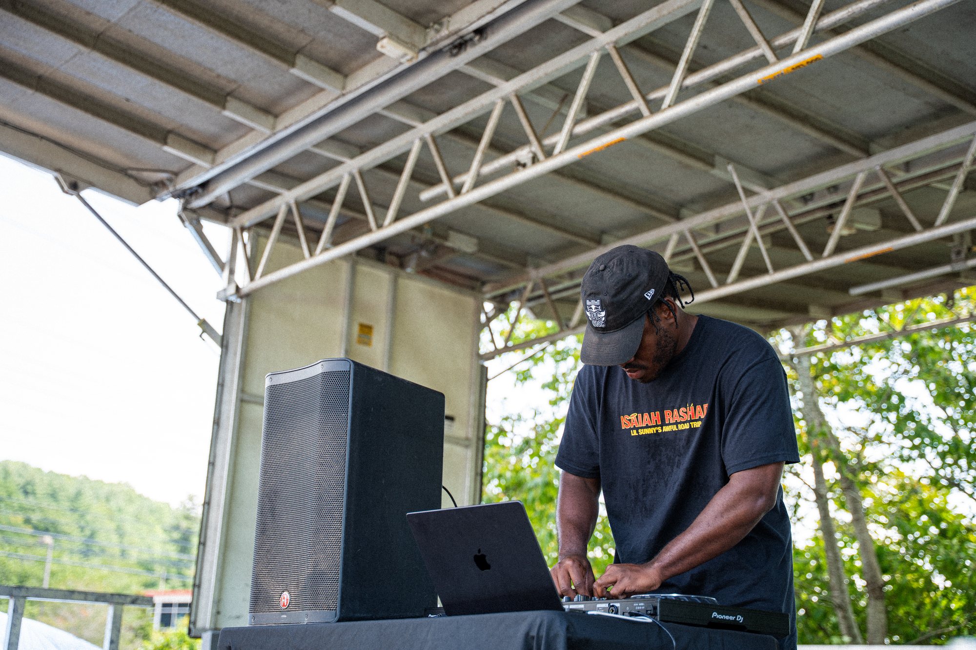 Draba LLC event photography — outfits and atmosphere