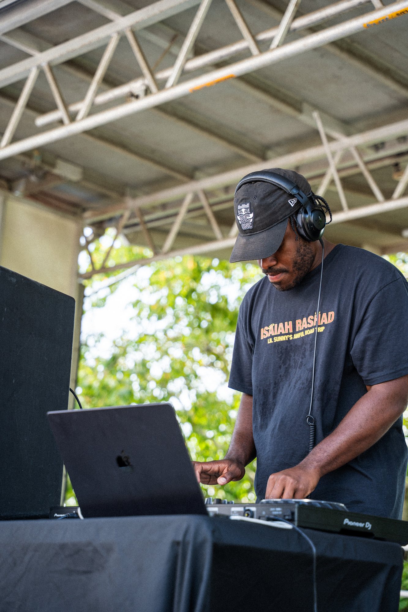 Draba LLC event photography — outfits and atmosphere